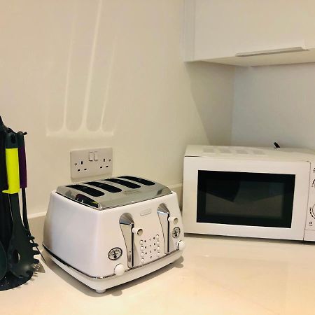 Snapos Luxury Serviced Apartment - Meridian House Bedford Dış mekan fotoğraf