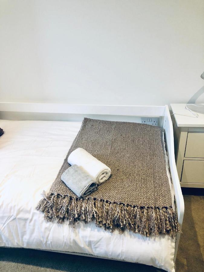 Snapos Luxury Serviced Apartment - Meridian House Bedford Dış mekan fotoğraf