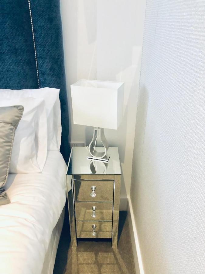 Snapos Luxury Serviced Apartment - Meridian House Bedford Dış mekan fotoğraf