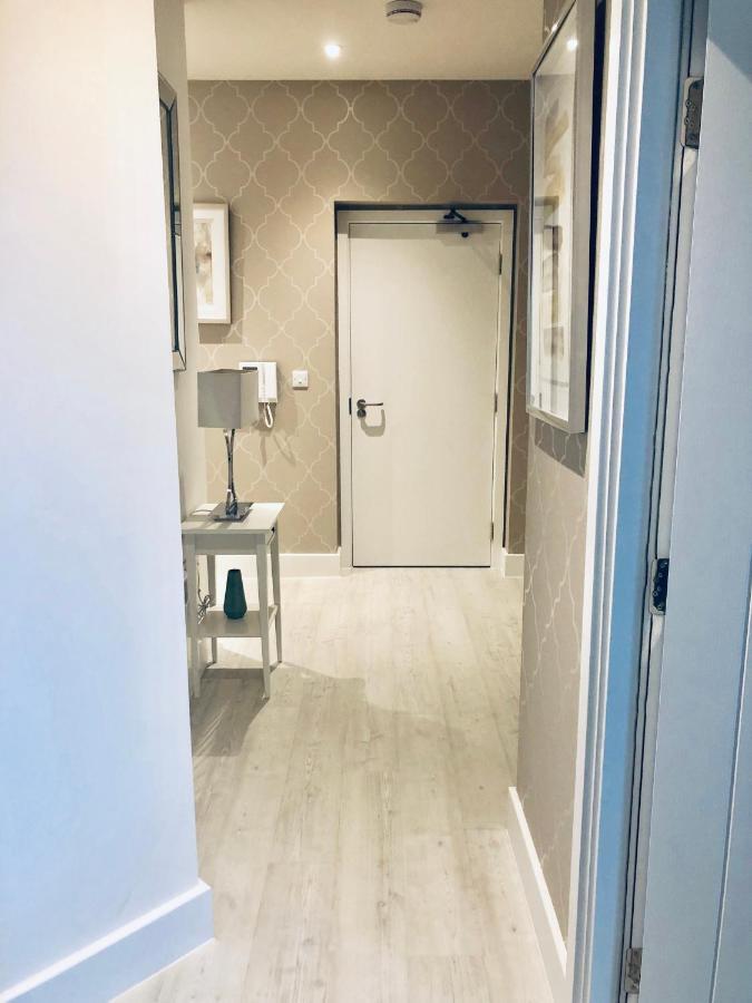 Snapos Luxury Serviced Apartment - Meridian House Bedford Dış mekan fotoğraf