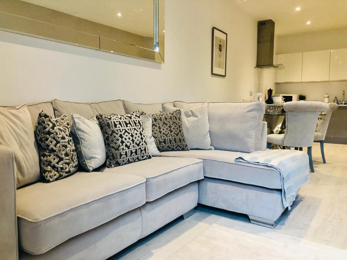 Snapos Luxury Serviced Apartment - Meridian House Bedford Dış mekan fotoğraf