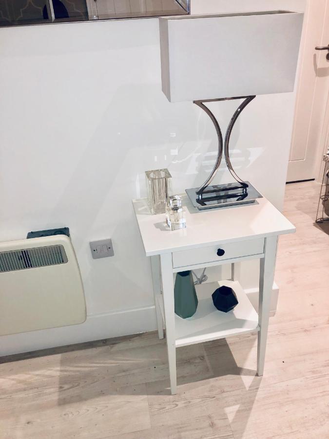 Snapos Luxury Serviced Apartment - Meridian House Bedford Dış mekan fotoğraf
