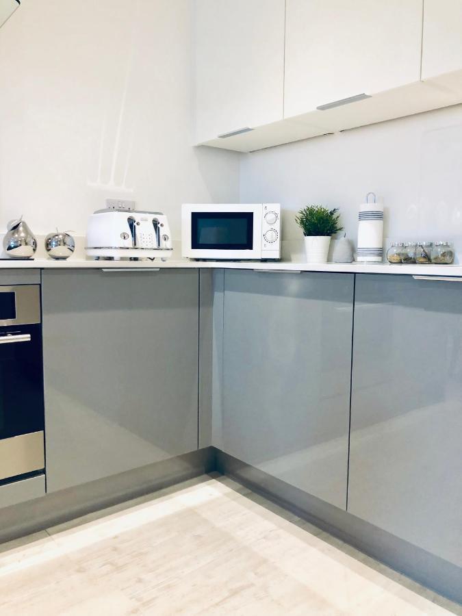 Snapos Luxury Serviced Apartment - Meridian House Bedford Dış mekan fotoğraf