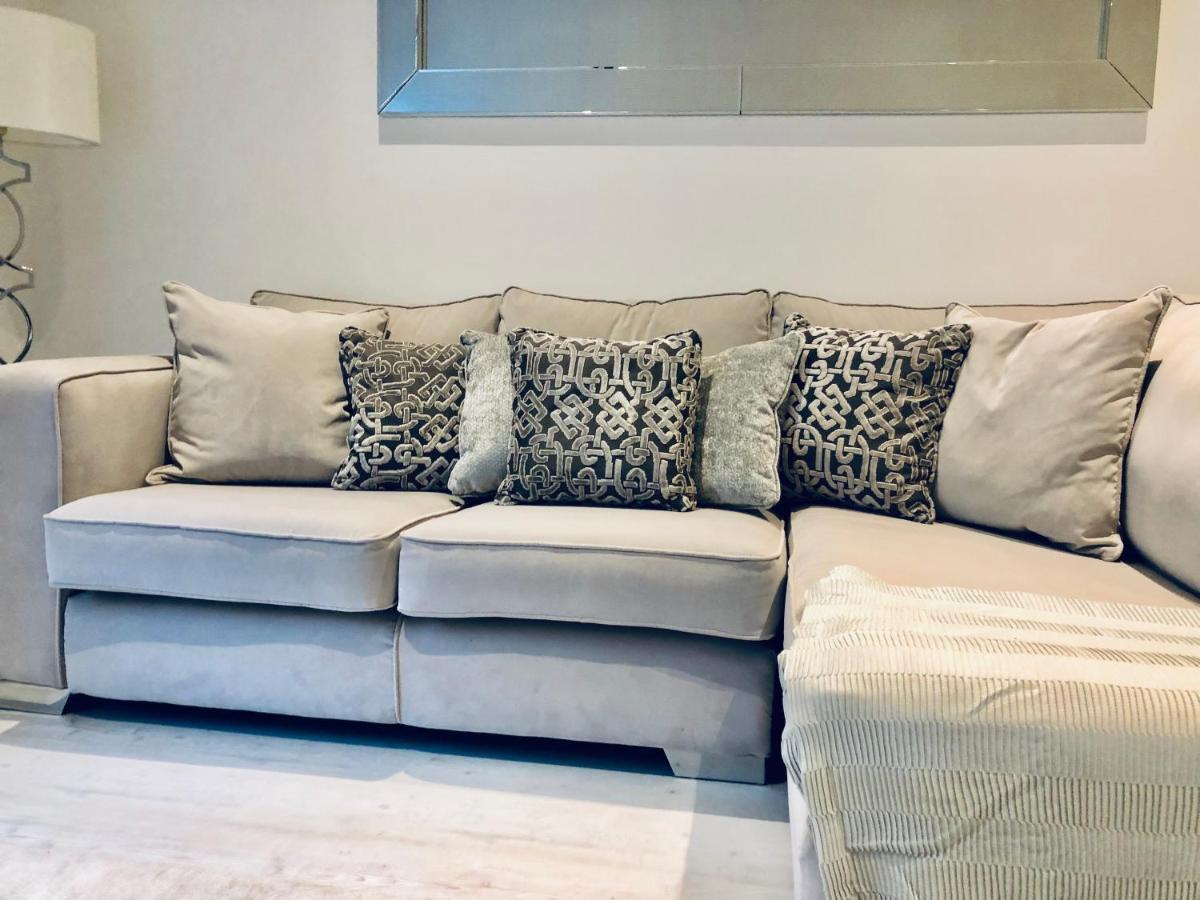 Snapos Luxury Serviced Apartment - Meridian House Bedford Dış mekan fotoğraf